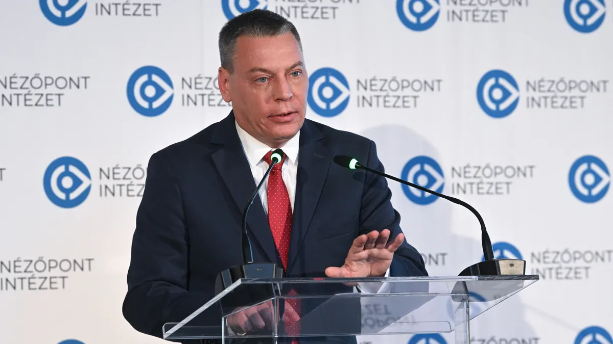 Boros Bánk Levente: Brüsszel és a Tisza Párt paktumot kötött