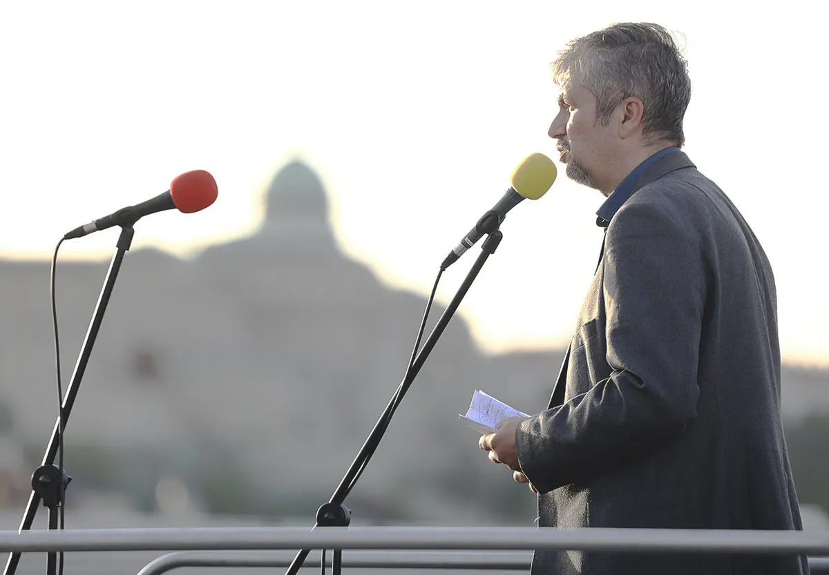Pride-tüntetés, Hadházy Ákos, forgalmi dugó, Pride-tüntetésHadházyÁkos, forgalmi dugó, 2025.04.16