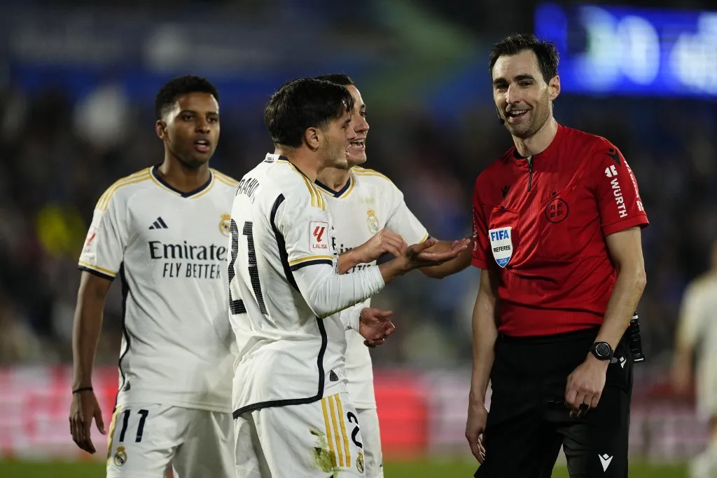 Brahim Diaz attacking midfield of Real Madrid and Spain protesto to referee Ricardo de Brugos Bengoetxea during the LaLiga EA Sports match between Getafe CF and Real Madrid CF at Coliseum Alfonso Perez on February 1, 2024 in Getafe, Spain. (Photo by Jose Breton/Pics Action/NurPhoto) (Photo by Jose Breton / NurPhoto / NurPhoto via AFP)