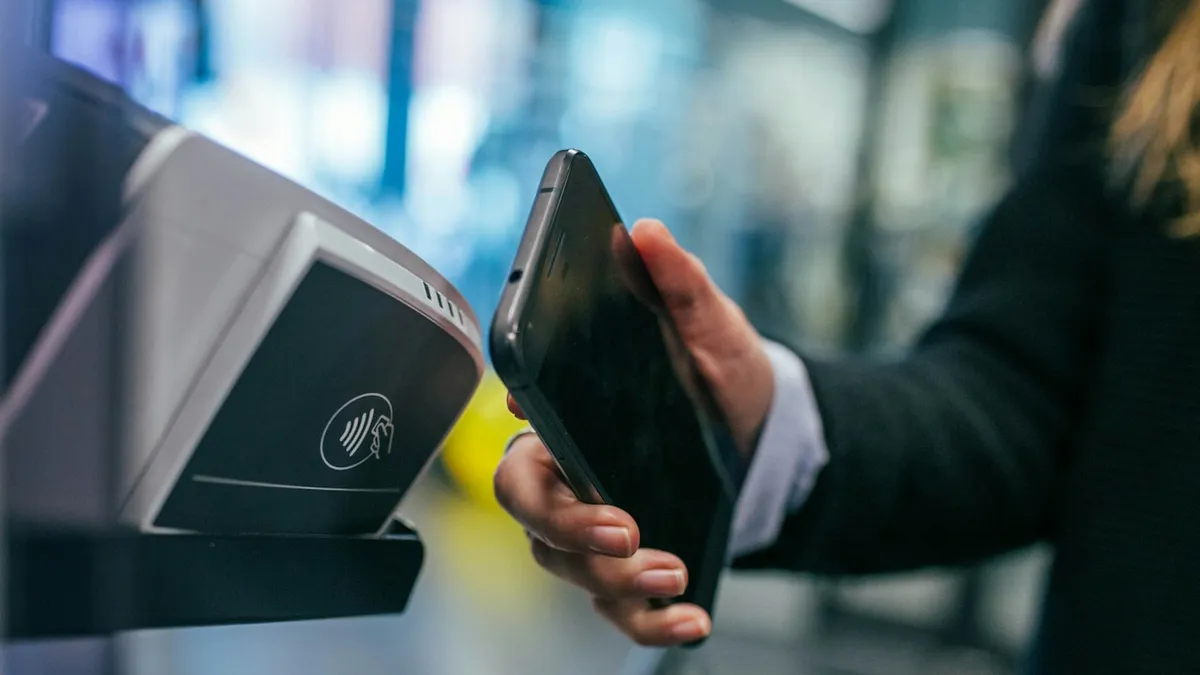 Leszereli a leselkedőket a Google Wallet