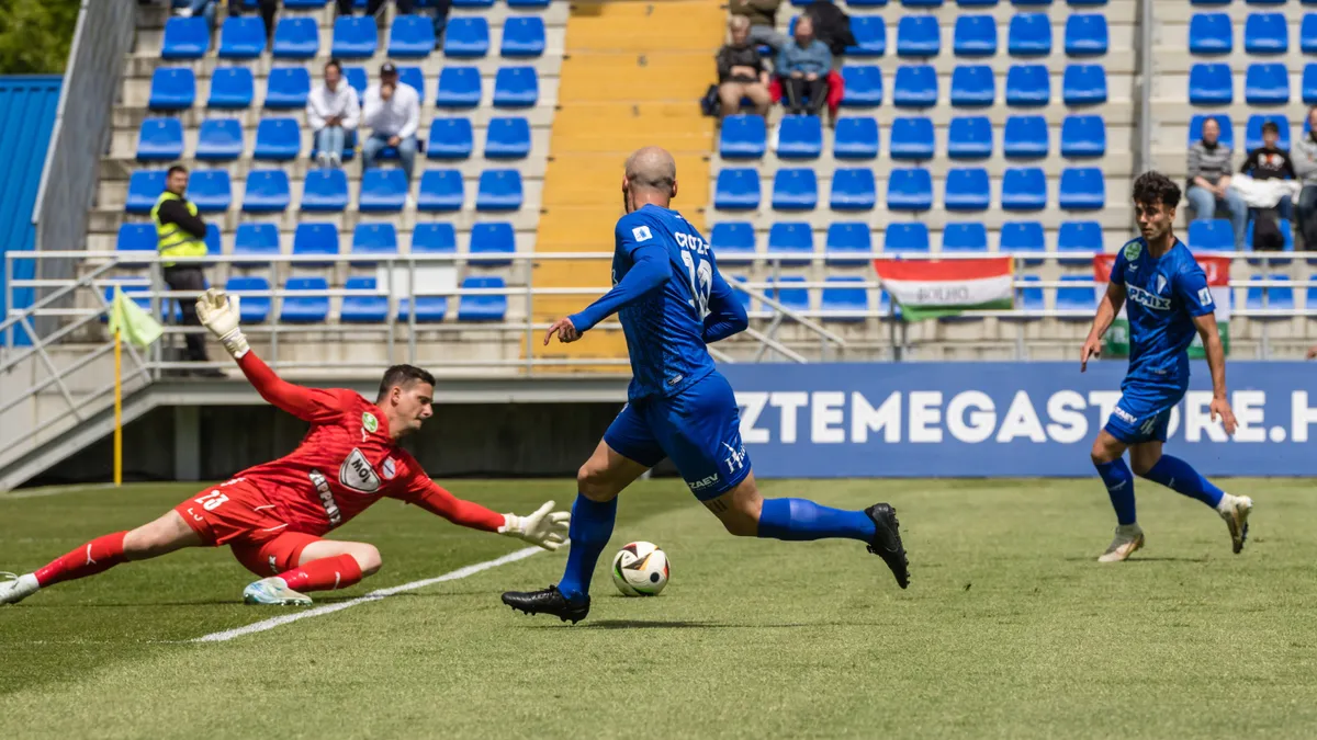 Hiába az edzőváltás, a kiesőjelölt otthonában folytatódott az Újpest mélyrepülése
