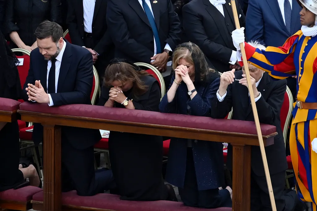 XIV. Leó pápa megkezdi péteri szolgálatát, XIV.Leópápa, 2025.05.18.