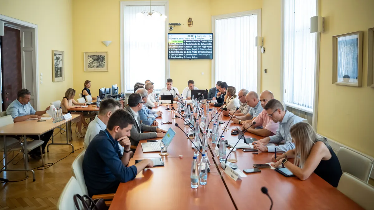 Ma dönthetnek arról, hogy lesz-e újabb munkaszüneti nap Magyarországon