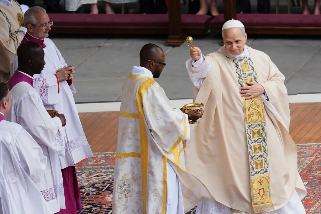 XIV. Leó pápa megkezdi péteri szolgálatát, XIV.Leópápa, 2025.05.18.