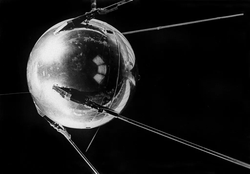 Picture of the world's first artificial satellite Sputnik I, launched by the Soviet Union from the Baikonur cosmodrome in Kazakhstan, 04 October 1957. (Photo by TASS / AFP)