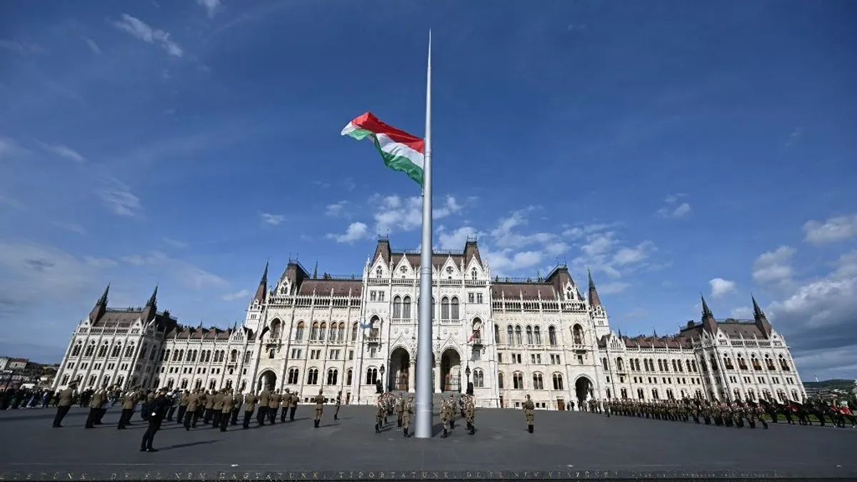 „Nem büntetés, hanem közérdek” – Ifj. Lomnici Zoltán az ukrán propaganda elleni törvényről