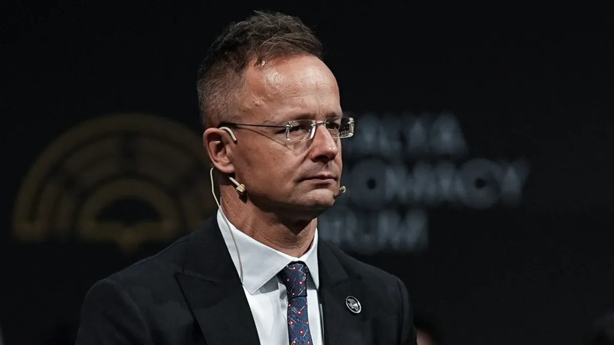 Szijjártó Péter: Az autóipar a globális nehézségek ellenére továbbra is a magyar gazdaság húzóereje