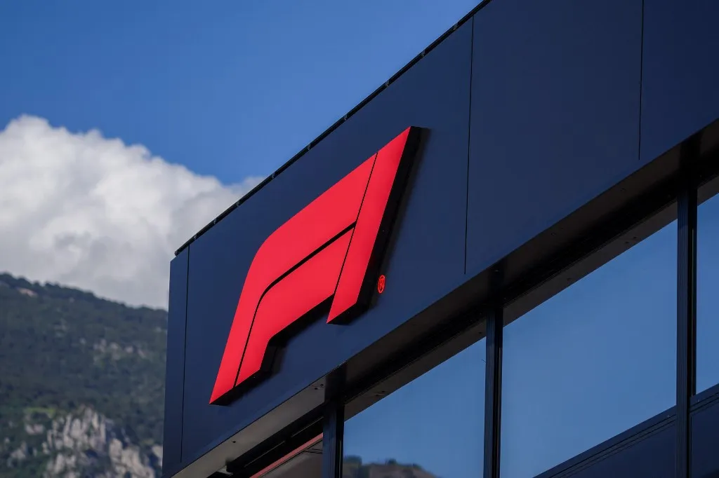 Forma-1 The F1 logo is present during the Formula 1 TAG Heuer Gran Premio di Monaco 2025 on May 22, at Circuit de Monaco, Monaco. (Photo by Alessio Morgese/NurPhoto) (Photo by Alessio Morgese / NurPhoto / NurPhoto via AFP)