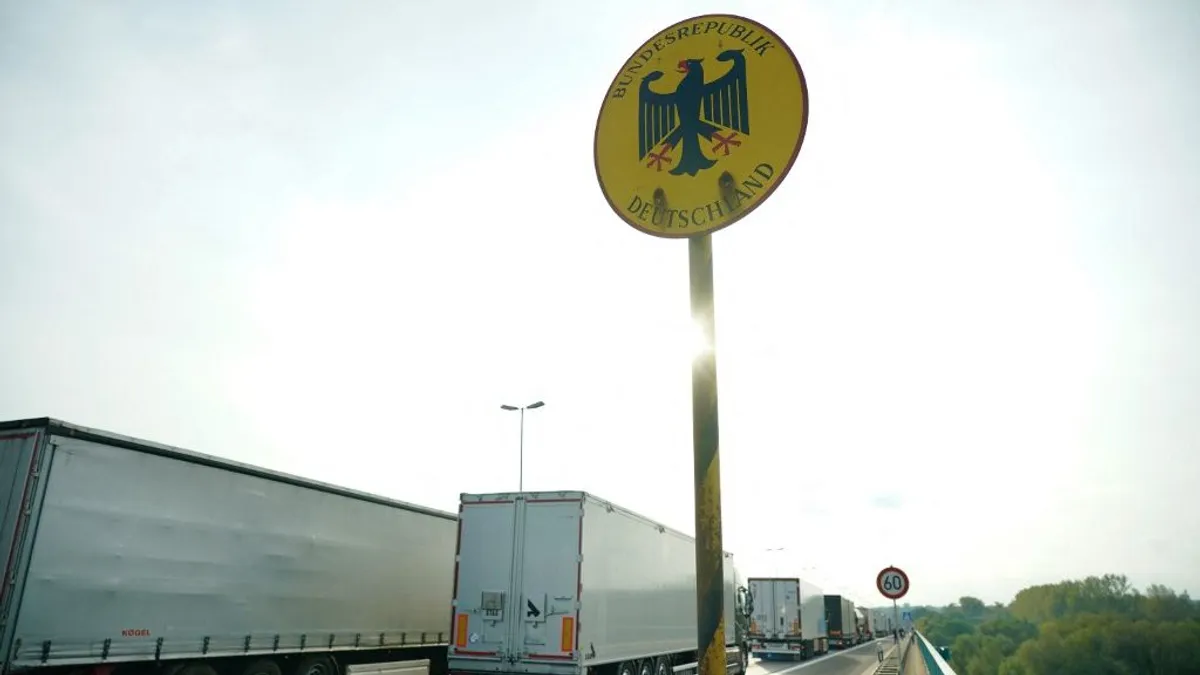 Nincs „nemzeti szükségállapot” a német határokon