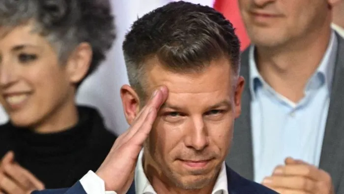 Aki akkor is gyalogol, amikor autóban ül