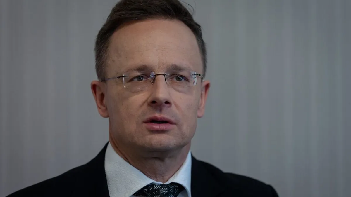 Szijjártó Péter: Isten adjon erőt XIV. Leó pápának a béketeremtéshez