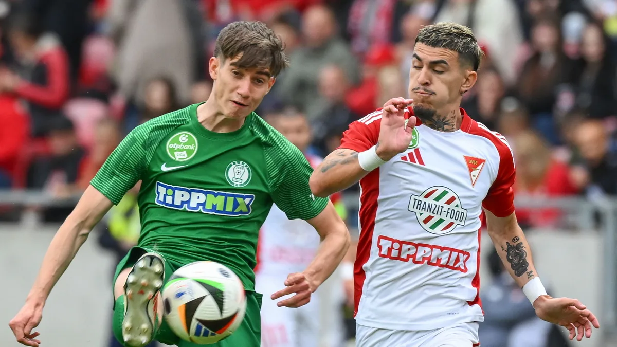 Fradi, Debrecen, 2025. május 18.Domingues Brandon José (j), a Debrecen és Vas Gábor, a Paks játékosa a labdarúgó OTP Bank Liga 32. fordulójában játszott Debreceni VSC – Paksi FC mérkőzésen a debreceni Nagyerdei Stadionban 2025. május 18-án.MTI/Czeglédi Zsolt