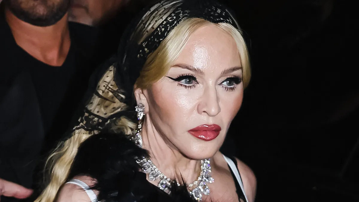 Madonna felismerhetetlen újabb képein