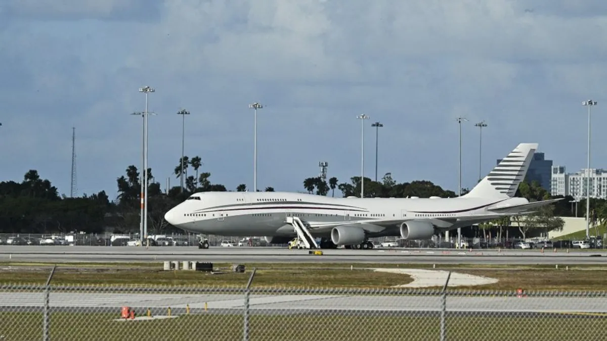 Donald Trump: az Egyesült Államok légierejének szánt adomány Katar részéről a Boeing 747-es repülőgép