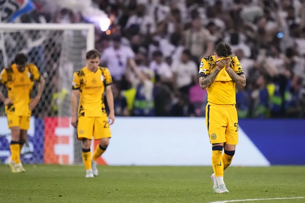 BL-döntő,  - MAY 31: Nicola Zalewski left midfield of Internazionale and Poland reacts during the UEFA Champions League Final 2025 between Paris Saint-Germain and FC Internazionale Milano at Allianz Arena on May 31, 2025 in Munich, Germany. (Photo by Jose