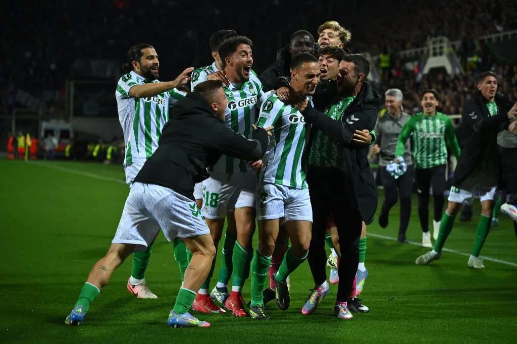 Antony of Real Betis Balompie celebrates after scoring the goal of 1-0 during the UEFA Conference League Semi Final Second Leg match between A.C.F. Fiorentina and Real Betis Balompie at Artemio Franchi Stadium in Florence, Italy, on May 8, 2025. (Photo by Domenico Cippitelli/NurPhoto) (Photo by Domenico Cippitelli / NurPhoto / NurPhoto via AFP)