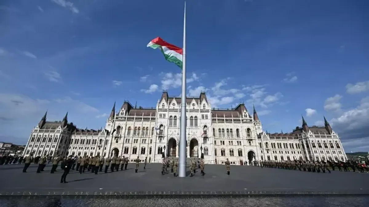 Magyarország nem enged: Ăgy vĂ©djĂĽk meg a hazánkat BrĂĽsszellel, a migránsokkal Ă©s a woke-Ĺ‘rĂĽlettel szemben