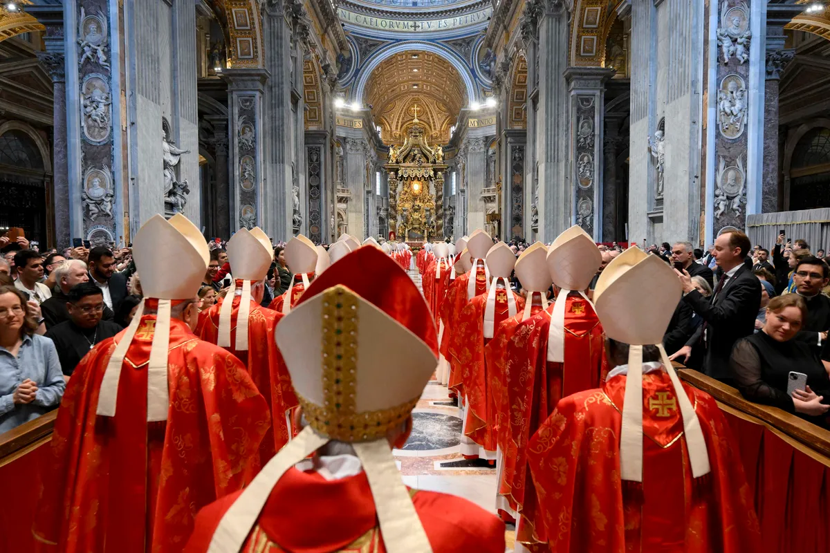 VATICAN CITY, VATICAN - MAY 07: (EDITOR NOTE: STRICTLY EDITORIAL USE ONLY - NO MERCHANDISING). Cardinals attend a mass for the election of the Roman Pontiff, prior to the start of the conclave, at St Peter's Basilica on May 07, 2025 in Vatican City, Vatican. Cardinals of the Catholic Church have descended on Vatican City to commence the papal conclave, the secretive voting process held in the Sistine Chapel that requires a two-thirds majority to elect the new leader of the Catholic Church. The election follows the death of Pope Francis on April 21 at the age of 88. (Photo by Francesco Sforza - Vatican Media via Vatican Pool/Getty Images)