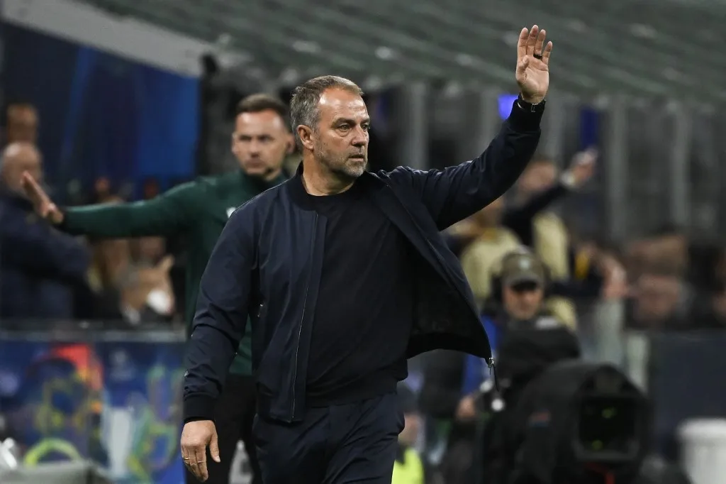 Barcelona's German coach Hans-Dieter Flick shouts instructions to his players from the touchline during the UEFA Champions League semi-final second leg football match between Inter Milan and FC Barcelona at the San Siro stadium in Milan on May 6, 2025. (Photo by PIERO CRUCIATTI / AFP)