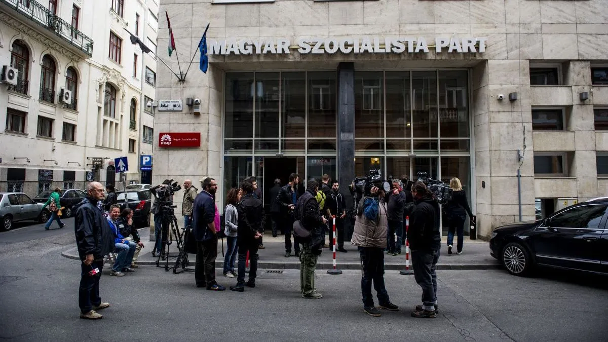 Lakmusz: Brüsszeli közpénzből folyik a „tényellenőrzés” a volt MSZP-székházban