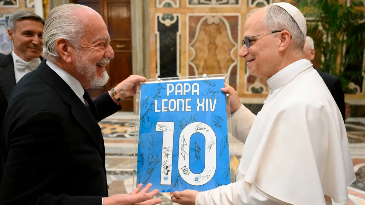 A pápa egy viccel fogadta az olasz bajnok Napoli csapatát