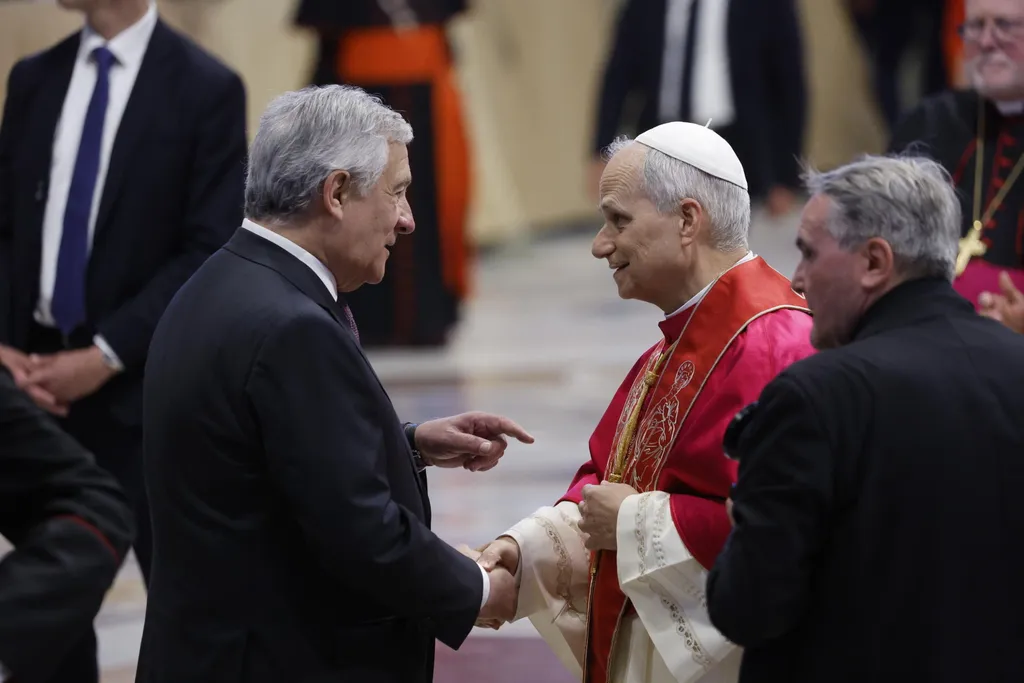 XIV. Leó pápa megkezdi péteri szolgálatát, XIV.Leópápa, 2025.05.18.