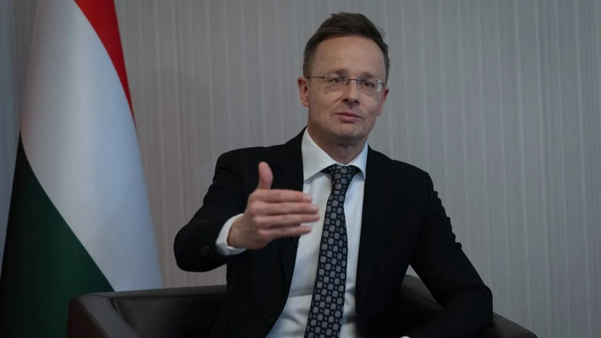 SzijjártĂł PĂ©ter: TĂz Ă©ve folyamatosak az egyeztetĂ©sek a kárpátaljai magyarok jogairĂłl