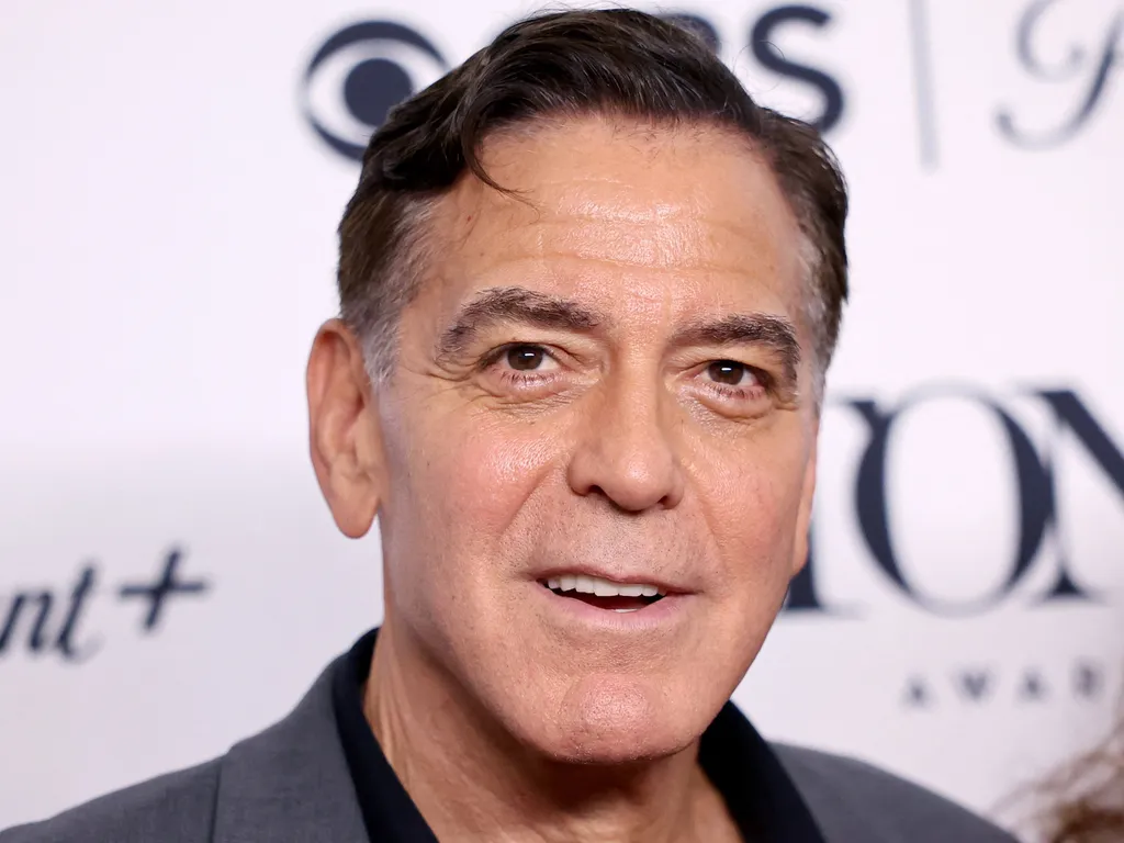  George Clooney 