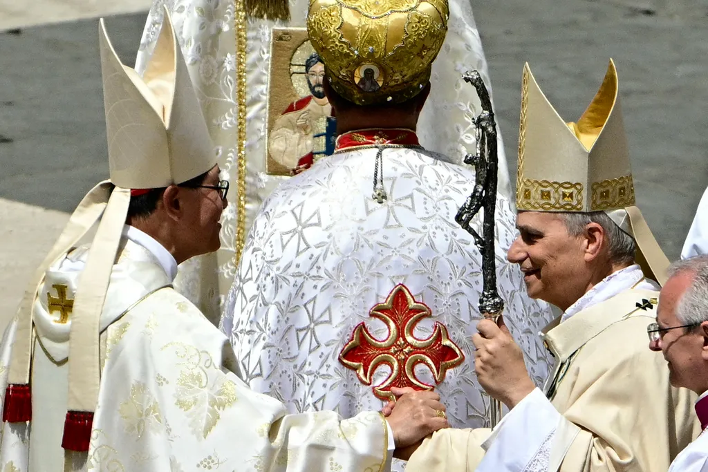 XIV. Leó pápa megkezdi péteri szolgálatát, XIV.Leópápa, 2025.05.18.