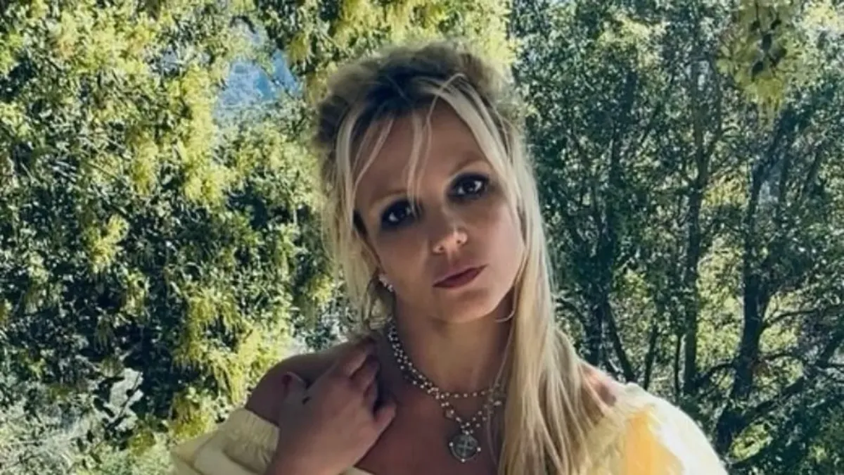 Újabb botrányt csinált Britney Spears, ivott és rágyújtott egy cigire a repülőn