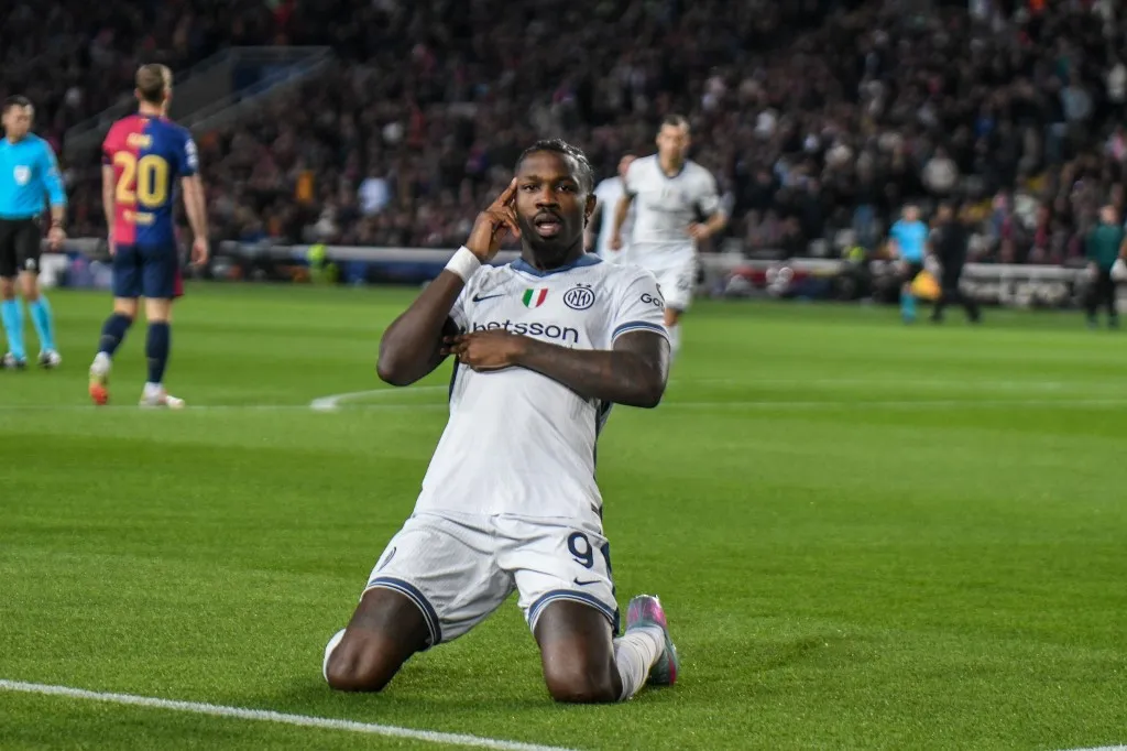 Marcus Thuram of Inter celebrates scoring during Round 1 of the Semifinal, UEFA Champions League 24/25, at Stadio Olimpico Lluis Companys in Barcelona, Spain. (Photo by Andrea Amato/NurPhoto) (Photo by Andrea Amato / NurPhoto / NurPhoto via AFP)