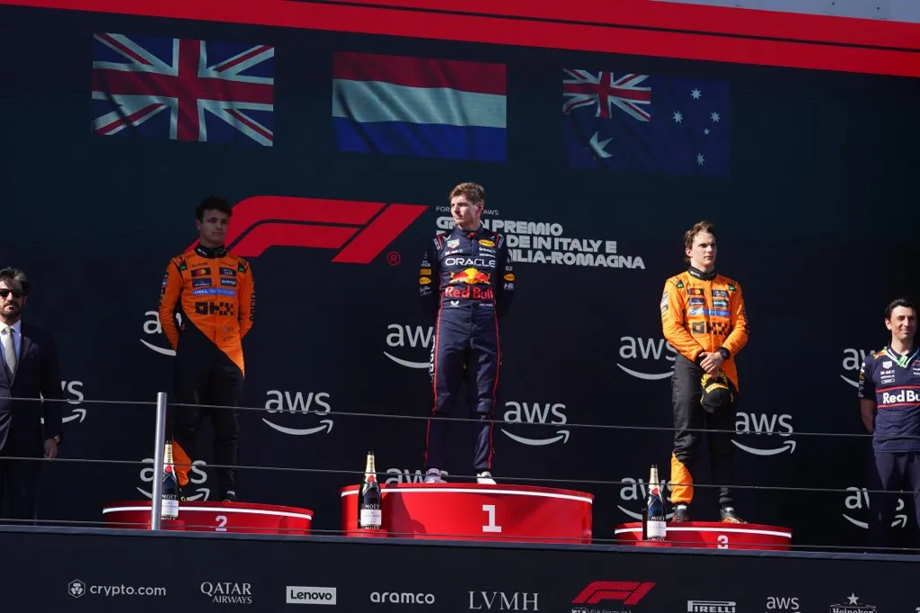 Max Verstappen, Lando Norris, and Oscar Piastri participate in the Formula 1 AWS Gran Premio del Made in Italy e dell'Emilia-Romagna 2025 on May 18, 2025, in Autodromo Internazionale Enzo e Dino Ferrari, Imola, Italy. (Photo by Alessio Morgese/NurPhoto) (Photo by Alessio Morgese / NurPhoto / NurPhoto via AFP)