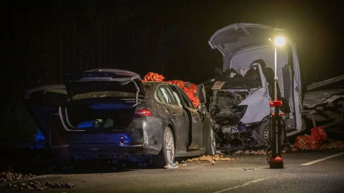 Halálos karambol történt Debrecenben, egy gyerek is ült az autóban