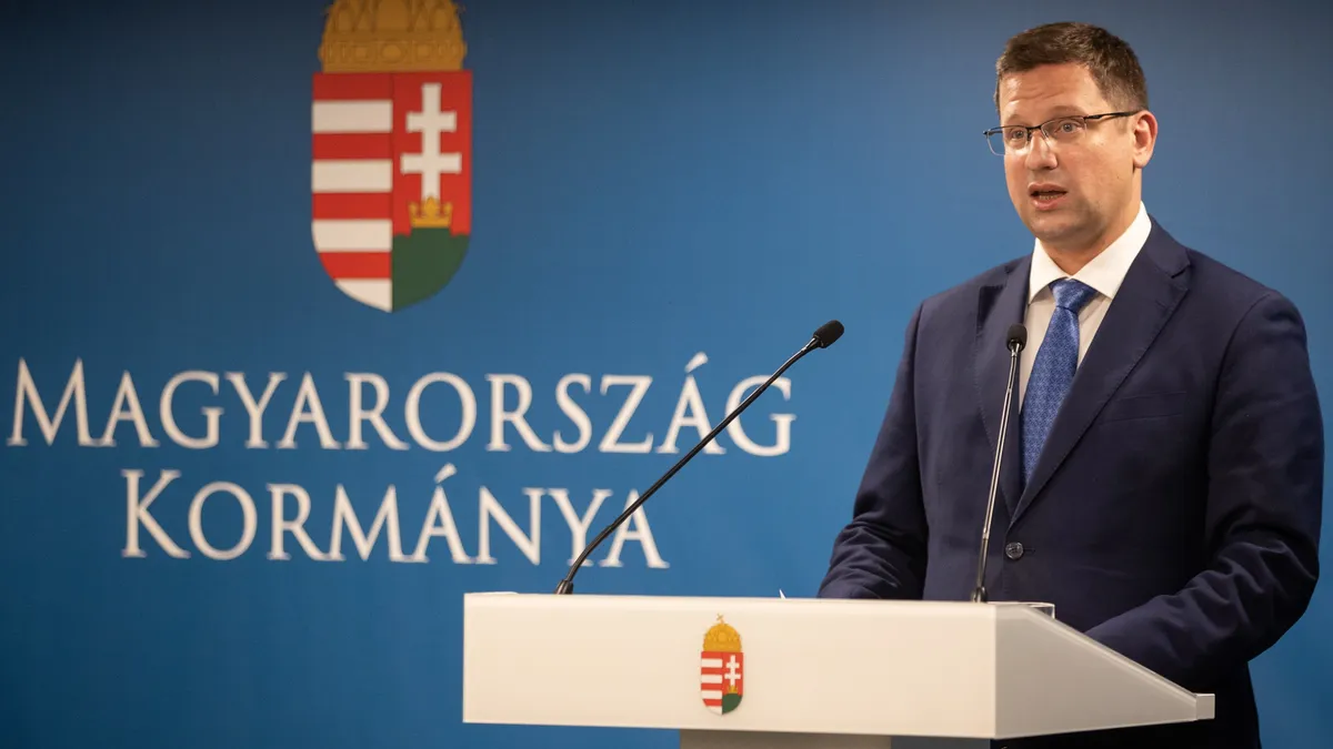 Gulyás Gergely: Az online csalások 80 százaléka mögött ukrán bűnözői csoportok állnak