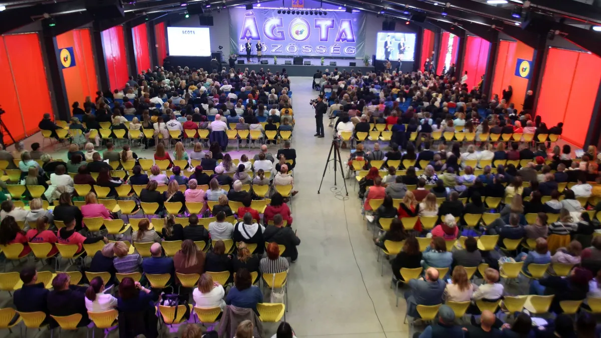 ElkezdĆdött az ĂGOTA OrszĂĄgos GyermekvĂ©delmi Szabadegyetem Ă©s Konferencia