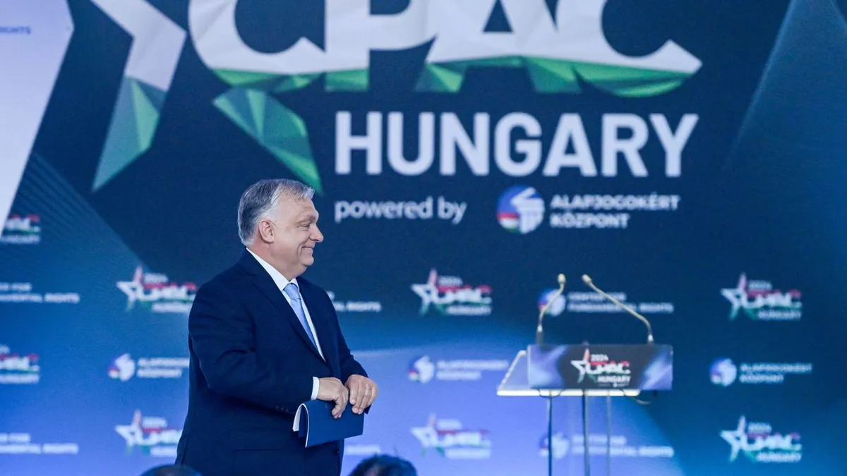 Orbán Viktor: Rajtunk a világ szeme