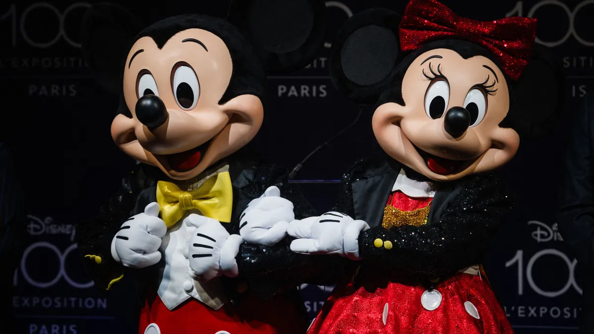 A Forma-1 Mickey egérrel próbálja meg elérni a fiatalokat