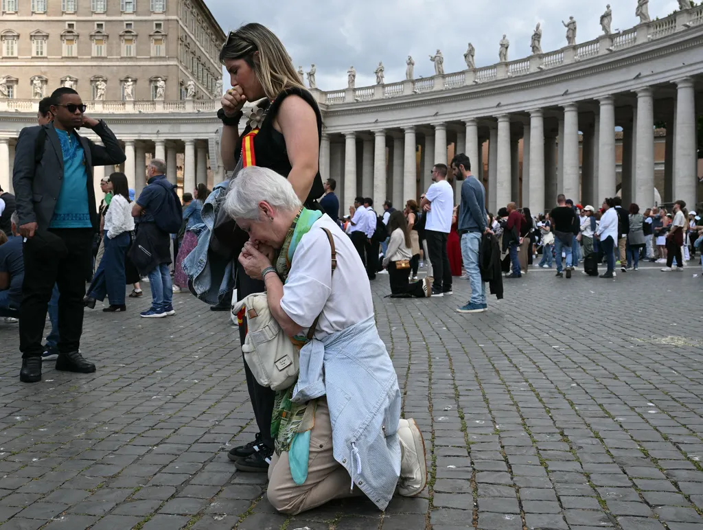 XIV. Leó pápa megkezdi péteri szolgálatát, XIV.Leópápa, 2025.05.18.