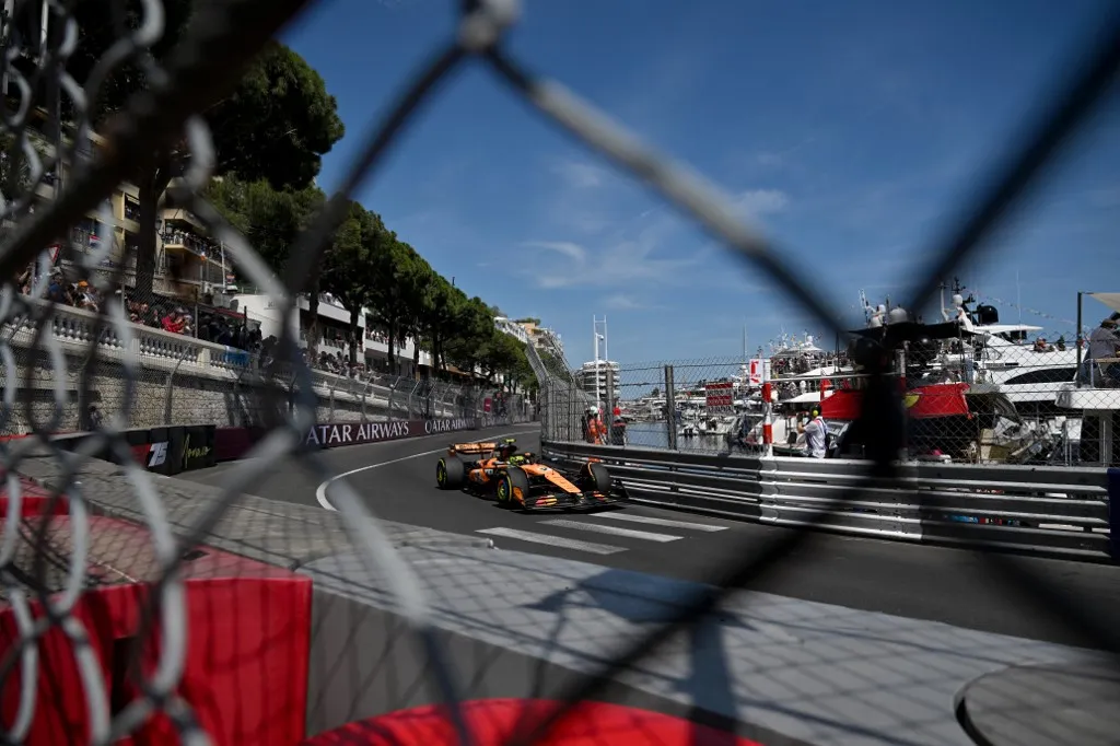 McLaren's British driver Lando Norris races during the Formula One Monaco Grand Prix at the Circuit de Monaco, on May 25, 2025. (Photo by Andrej ISAKOVIC / AFP)
