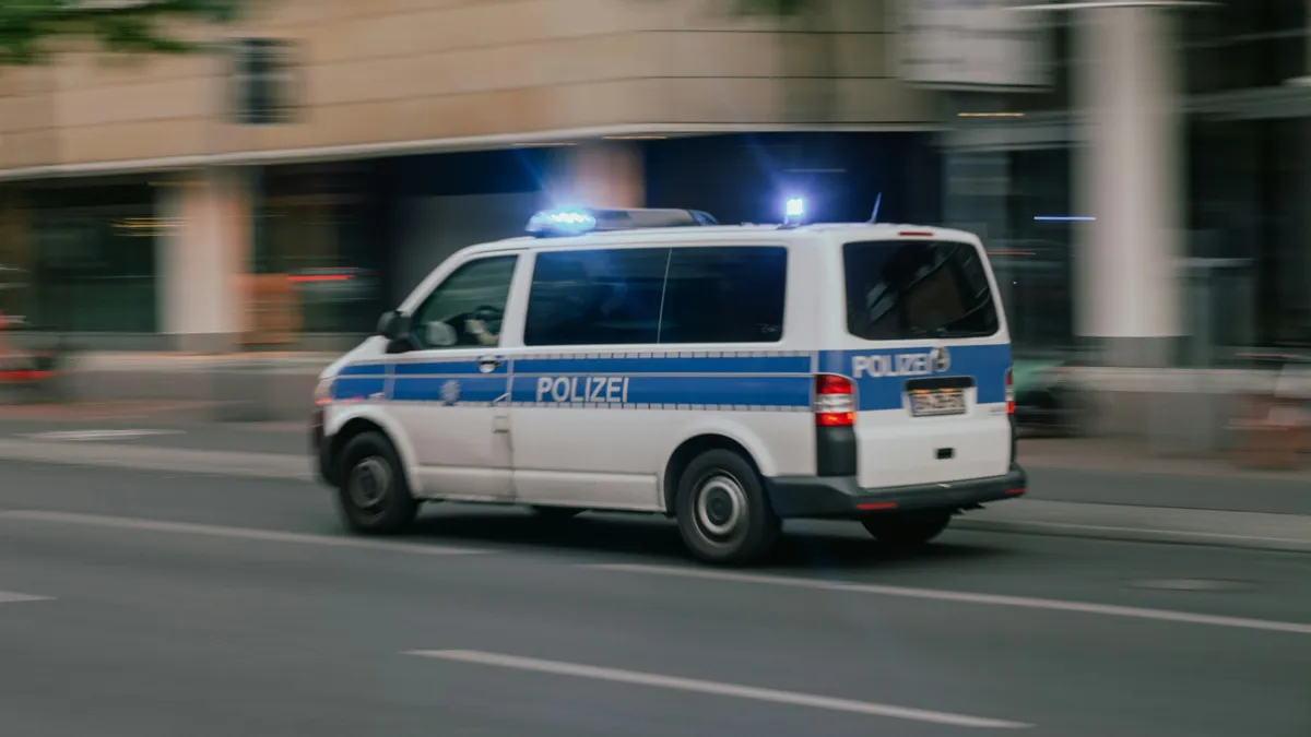 Borzalmas tragédia a rendőrök felelőtlensége miatt – 8 és 10 éves gyerekét gyilkolta meg a kegyetlen apa