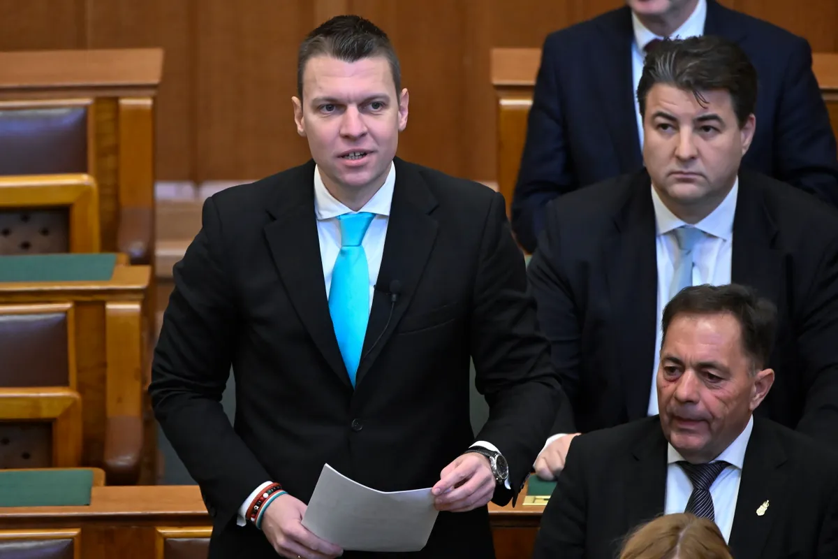 Menczer Tamás a Fidesz-KDNP kommunikációs igazgatója leleplezte a Tisza Párt és az ukrán titkosszolgálatok nyilvánvalóvá vált összefonódását. (Fotó: Kovács Tamás / MTI Fotószerkesztõség)