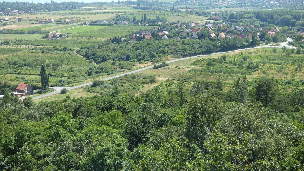 Rejtélyes alagutak tárulnak fel a Balatonnál
