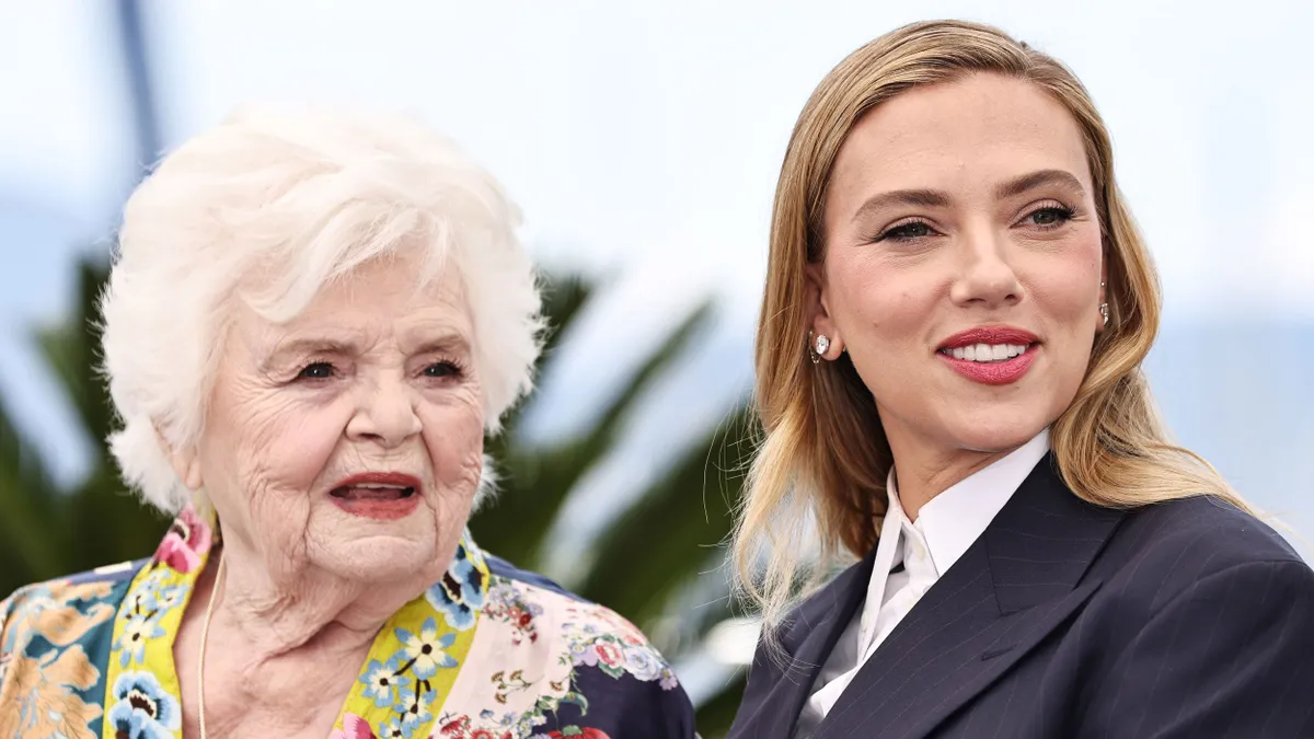 5 világsztár, akik nyugdíjasként lettek híresek: Judi Dench 60, June Squibb 95 évesen lett sztár