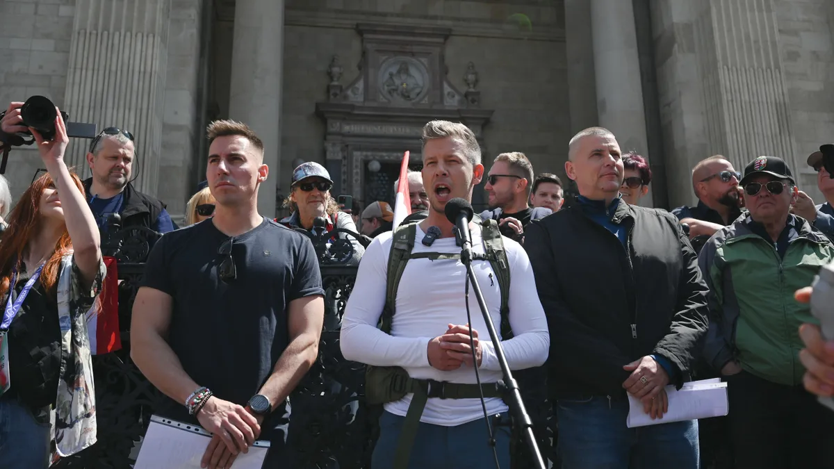Nem csoda, hogy Nagyváradon román csendőrök védték Magyar Péter rendezvényét