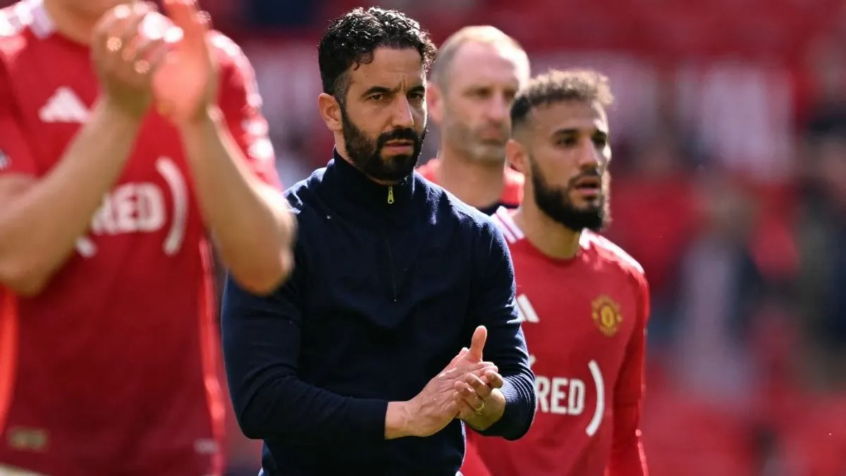 A Manchester United újabb sokkoló költségcsökkentési akciója után Rúben Amorim hihetetlen gesztust tett