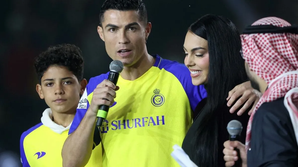 Cristiano Ronaldo fia is megkezdi válogatott karrierjét