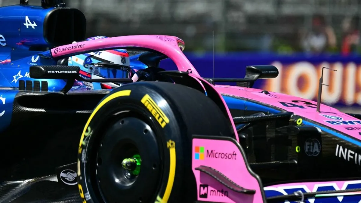 Furcsa büntetést osztottak ki, változott a vasárnapi F1-es futam rajtsorrendje