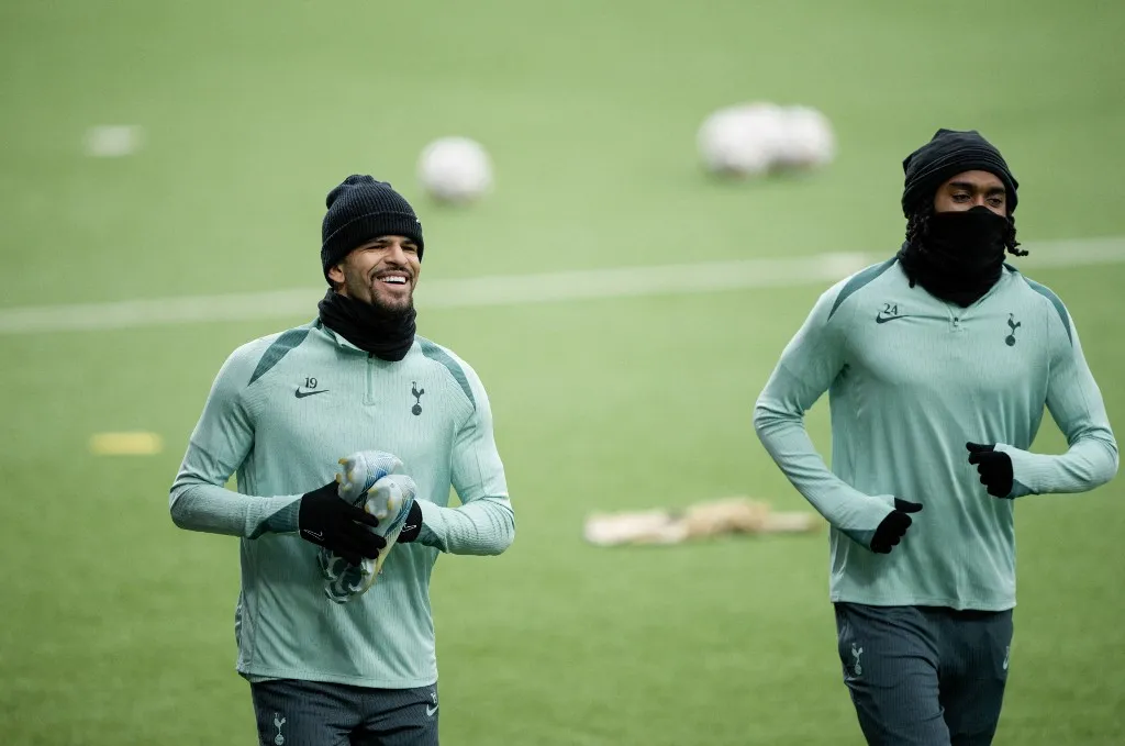 Tottenham Hotspur's English forward #19 Dominic Solanke (L) and Tottenham Hotspur's English defender #24 Djed Spence arrive for a training session on the eve of the UEFA Europa League semi-final second leg football match between FK Bodo/Glimt and Tottenham Hotspur in Bodo, Norway on May 7, 2025. (Photo by Stian Lysberg Solum / NTB / AFP) / Norway OUT
