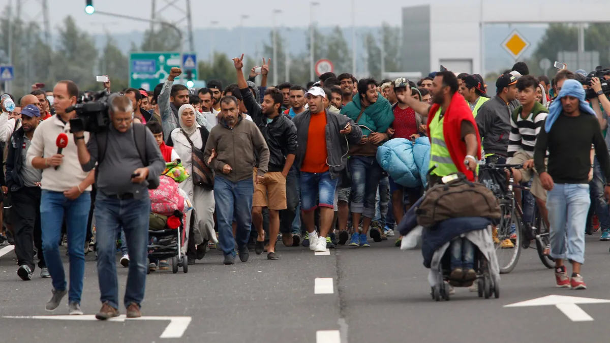 Nincs vége a migránsáradatnak