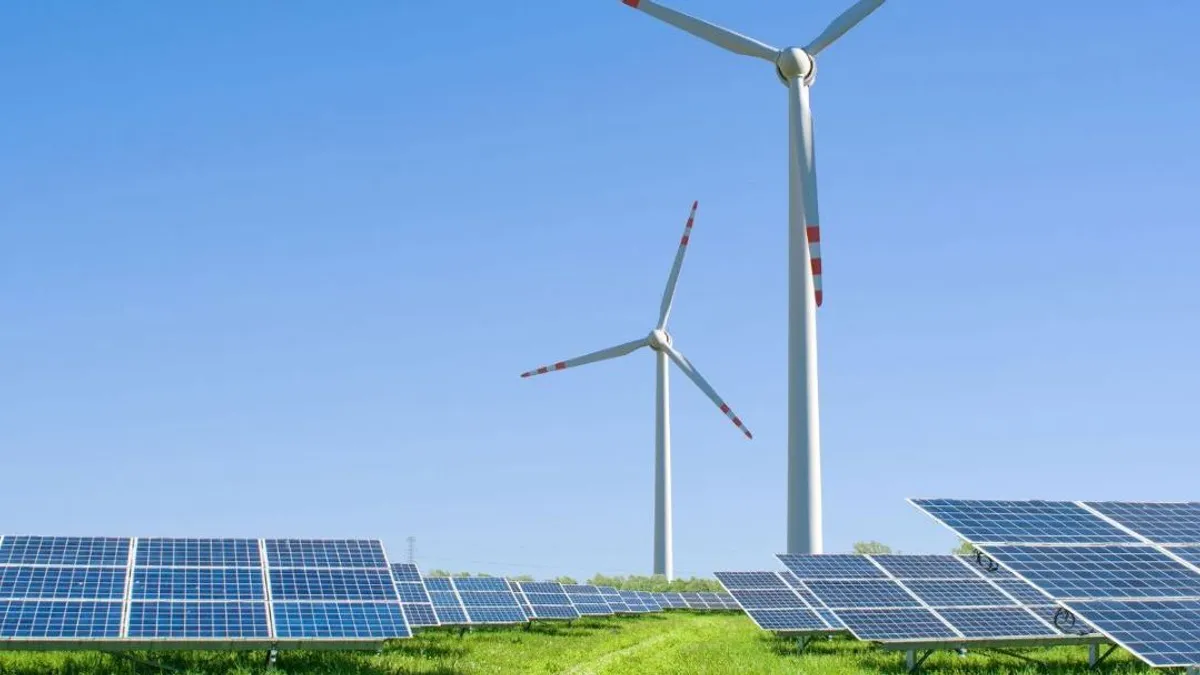 Hatalmas összeget költöttünk napelem-beruházásokra, ezen a téren Magyarország vezet